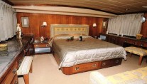 Motor yacht MONACO -  Master Stateroom